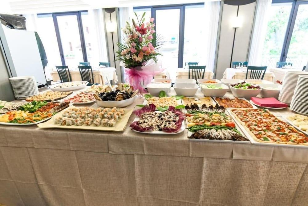 Hotel Gabbiano Cattolica Eksteriør bilde