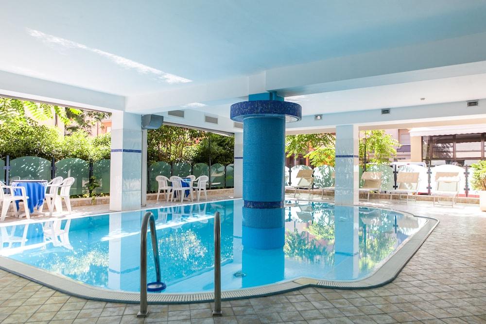 Hotel Gabbiano Cattolica Eksteriør bilde