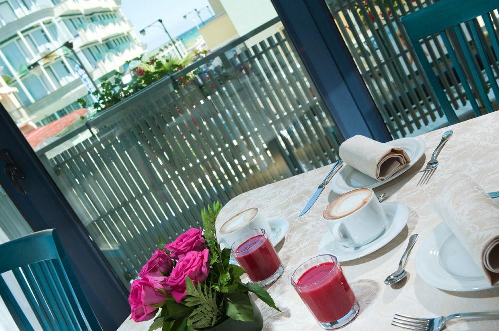 Hotel Gabbiano Cattolica Eksteriør bilde