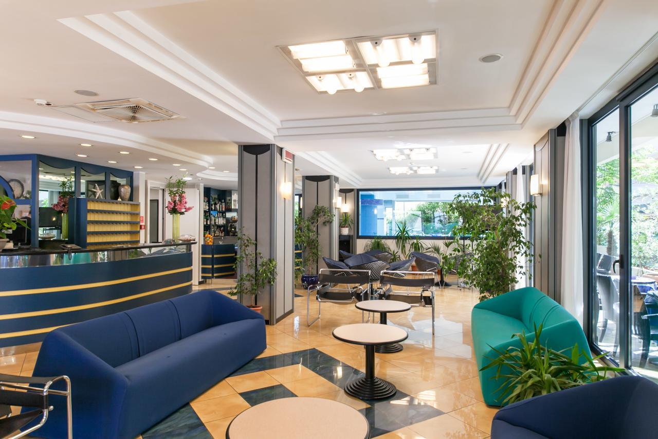 Hotel Gabbiano Cattolica Eksteriør bilde